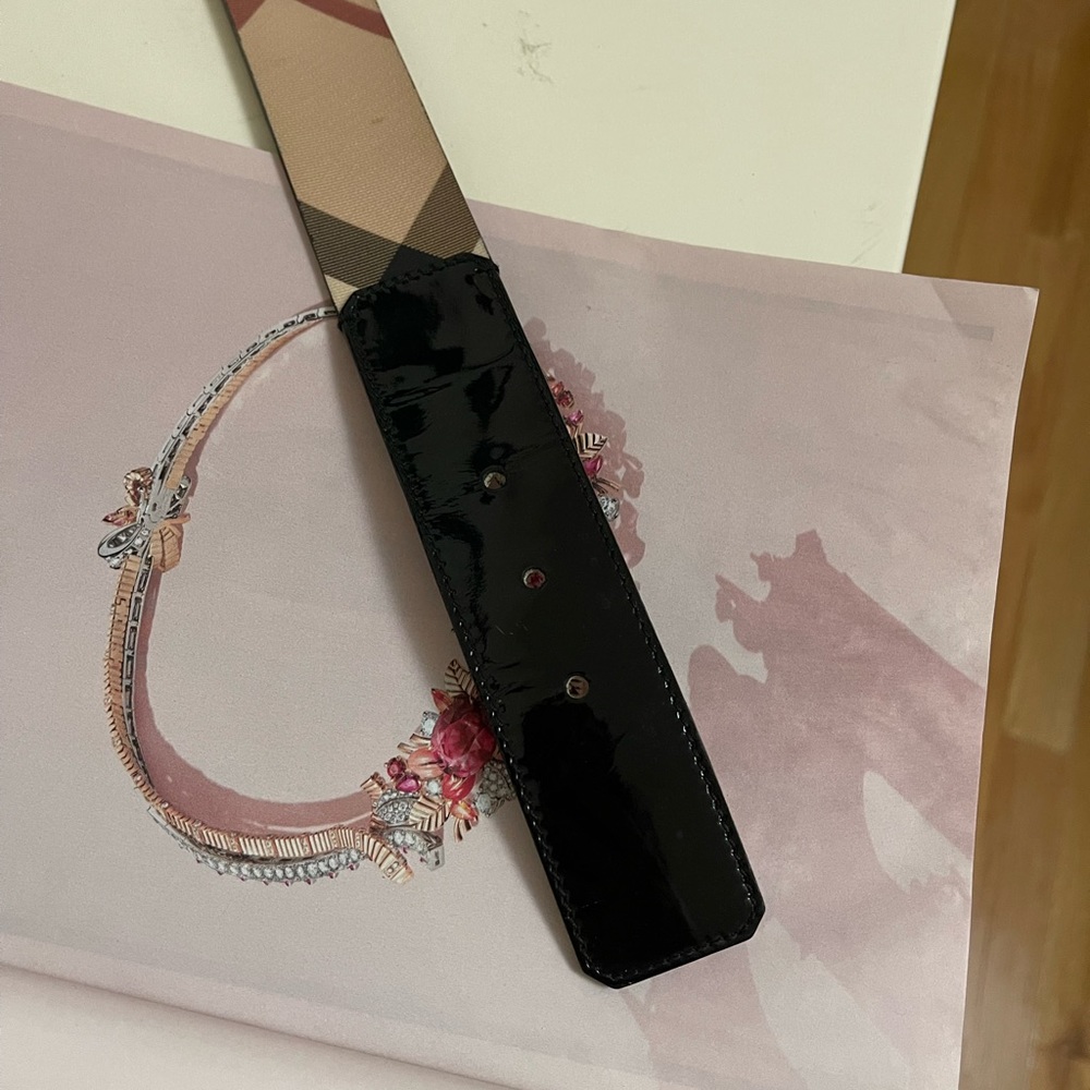 Burberry black leather nova check belt - Picture 16 of 16